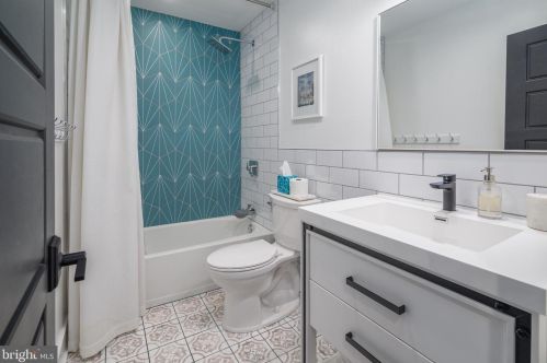 620 Carpenter St, Philadelphia PA  19147-2908 exterior