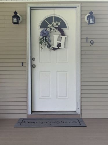 19 Emelda St, Palmer, MA 01069-1919