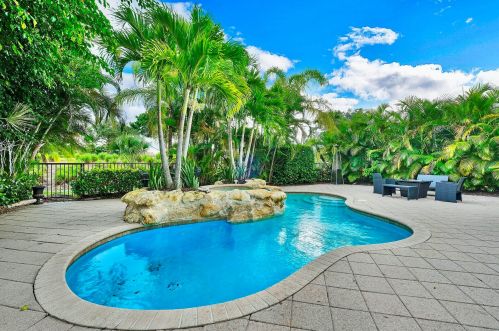 10254 Sand Cay Ln, West Palm Beach FL  33412-3009 exterior