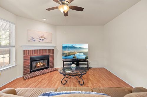 149 Pne Cv, Uhland TX  78640-5842 exterior