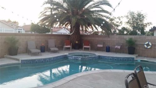 12810 Kern River Rd, Victorville, CA 92392-6139
