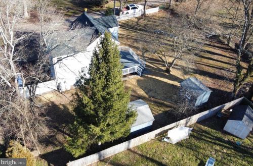 70 Lakeside Dr, Collegeville PA  19426-4109 exterior