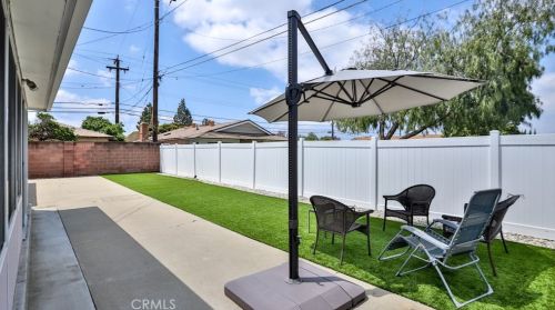 8469 Santa Fe Dr, Buena Park CA  90620-3132 exterior
