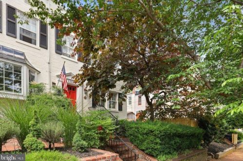 3301 Dent Pl, Washington, DC 20007-2713