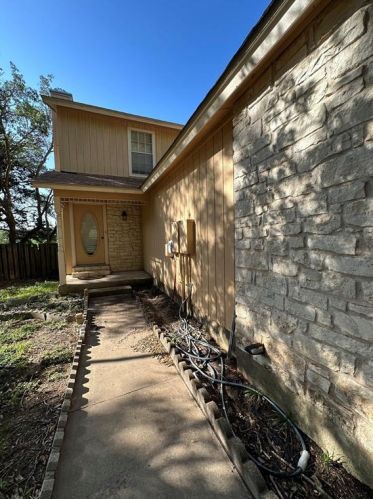 363 Fantail Loop, Austin TX 78734-4870 exterior