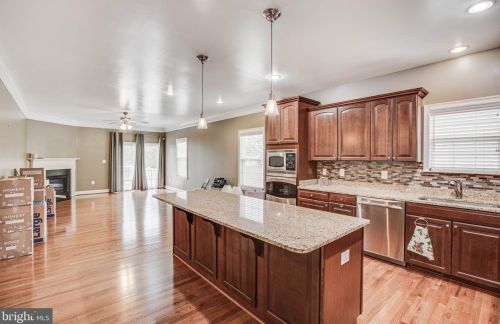 5700 Cedar Mountain Ct, Fredericksburg, VA 22407-9243