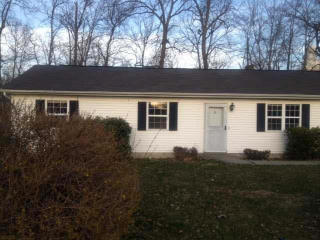 27 Hawk Ln, Poughkeepsie NY  12601-1254 exterior