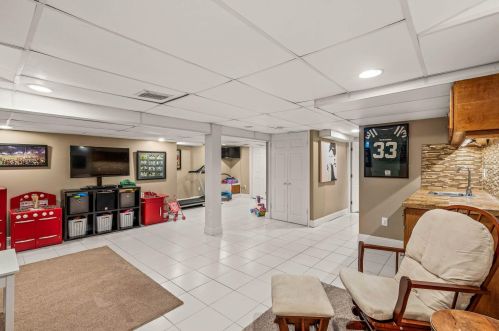 2854 Lefeber Ave, Milwaukee WI 53210-1142 exterior