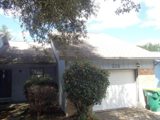 225 Honeysuckle Way, Niceville, FL 32578-2114