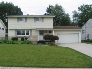 1948 Homewood Dr, Lorain, OH 44055-2616