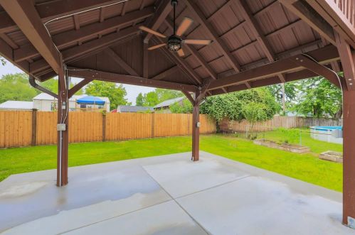 5719 Tall Oaks Dr, Milford OH  45150-2525 exterior