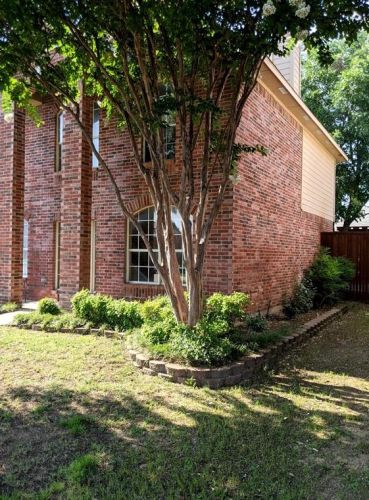 2313 Acorn Bnd, Denton TX  76210-3850 exterior