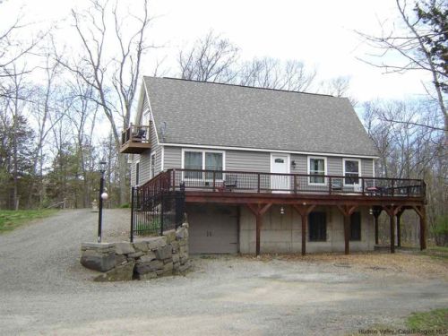 134 Hill Rd, Kingston, NY 12401-7463