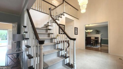 1448 Buford Dr, Yardley PA  19067-4342 exterior