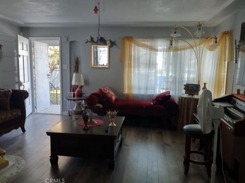 16781 Tracy St, Victorville CA  92395-3807 exterior