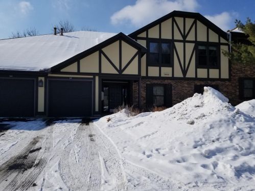 5207 Balmoral Ln, Minneapolis, MN 55437-2867