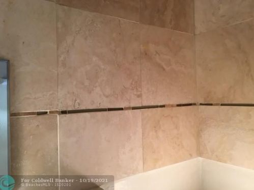 924 16 Ave, Hollywood FL 33020-2545 exterior