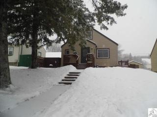 3059 Devonshire St, Duluth, MN 55806-1308