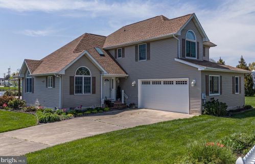 2 Inlet Pl, Lewes, DE 19958-2120