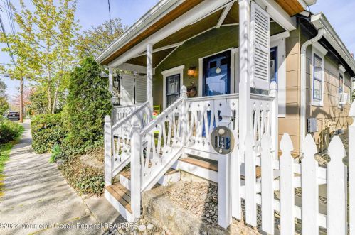 114 Delaware Ave, Ocean Grove, NJ 07756-1006