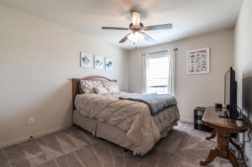 6920 Carrington Ln, Fort Worth TX  76137-7557 exterior