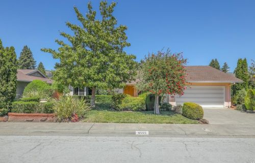 6555 Stonecroft Ter, Santa Rosa, CA 95409-5861