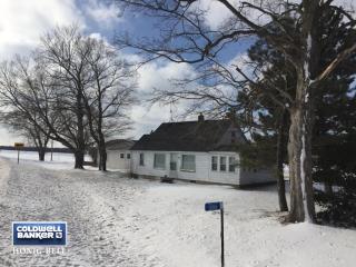 7195 Prairie Rd, Elkhorn, WI 53121-4167