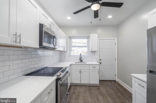 2235 Earp St, Philadelphia PA 19147-5807 exterior