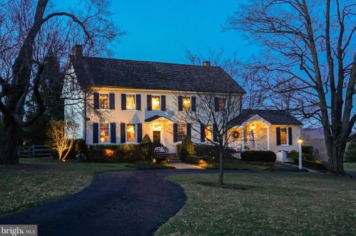 449 Woodhill Rd, Washington Crossing, PA 18977-1057