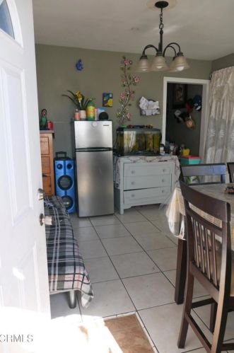 326 Roosevelt Ave, Oxnard, CA 93030-3649