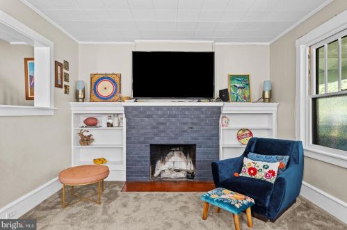 37 Hillcrest Ave, Camden NJ  08108-1318 exterior