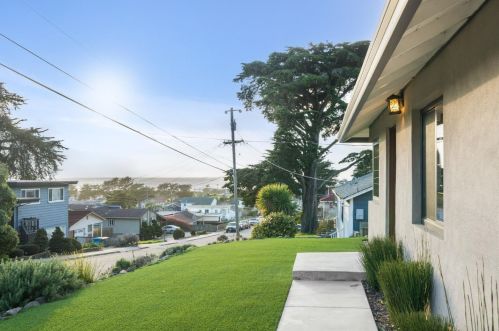 363 Bancroft Way, Pacifica, CA 94044-1404