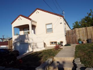 321 Napa St, Rodeo, CA 94572-1329