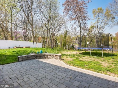 13333 Millwood Dr, Woodbridge VA  22191-1928 exterior