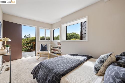 490 Panoramic Way, Berkeley CA 94704-2540 exterior