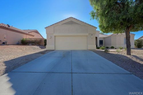 2668 Edgewater Dr, Bullhead City, AZ 86442-8433