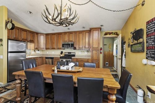 1037 Mountain View Blvd, Big Bear City CA  92314 exterior