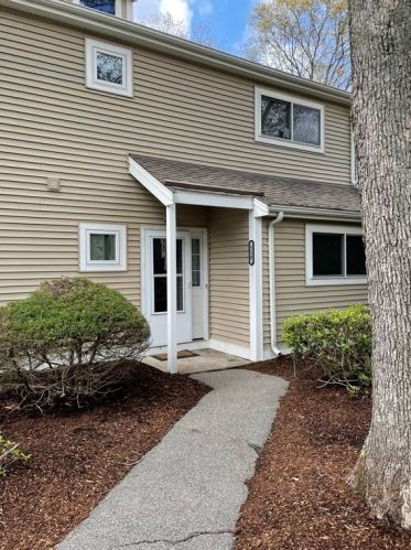 510 Dongary Rd, Easton, MA 02375-1616