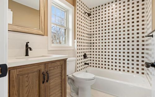 264 Frederick Ave, Roosevelt NY  11575-2340 exterior