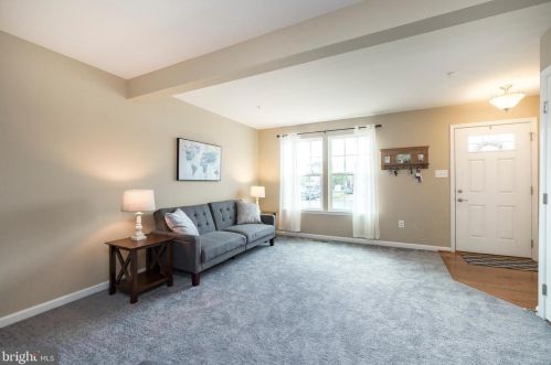 135 Sandpiper Ct, Gilbertsville PA  19525-8118 exterior