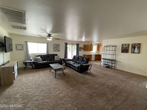 9430 Field Canyon Pl, Tucson, AZ 85710-8119