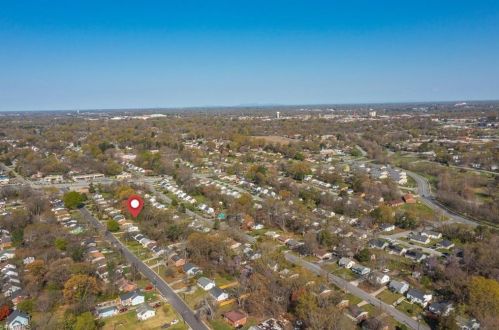 300 Erwin St, Greensboro NC 27406-2834 exterior