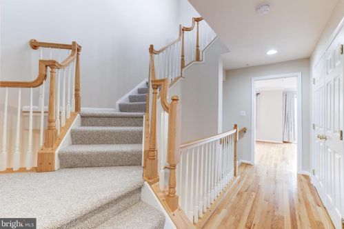 12158 Chancery Sta Cir, Herndon VA 20190-5803 exterior