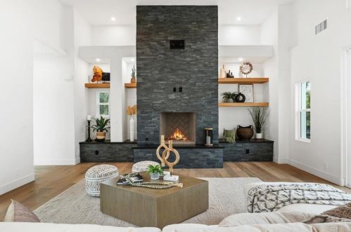 1500 Gamble Ln, Escondido CA  92029-4321 exterior