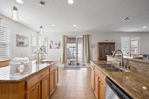 351 Wolfpack Ct, Grayson CA  95363-8322 exterior