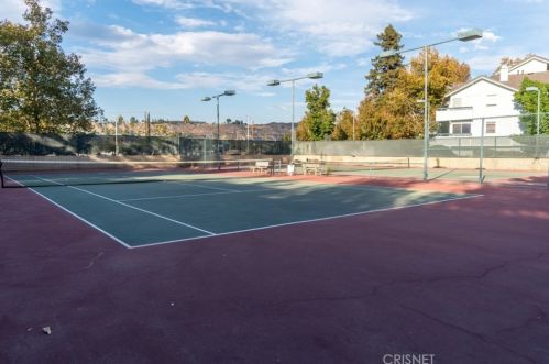 26873 Claudette St, Santa Clarita CA  91351-4834 exterior