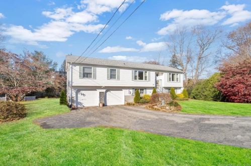 15 Don Mar Ct, North Haven, CT 06473-1323