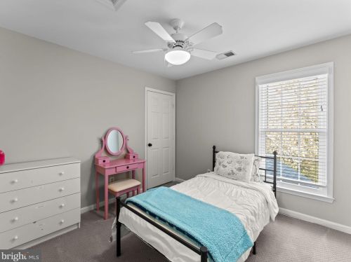 12825 Tournament Dr, Herndon VA  20191-5861 exterior