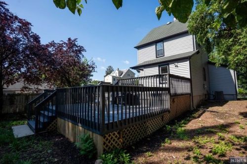 455 Washington Ave, Dumont NJ  07628-1227 exterior