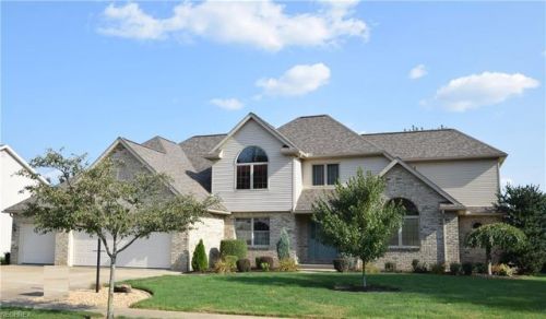 120 Howard Dr, Parral, OH 44622-9503